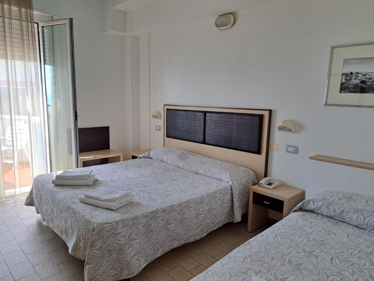 Hotel Marco Lido Di Savio Eksteriør billede